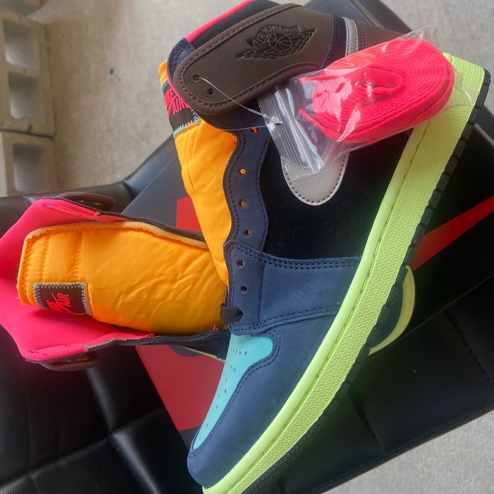 Air Jordan 1 Retro High Tokyo Bio Hack Size 10.5 - Picture 7 of 16